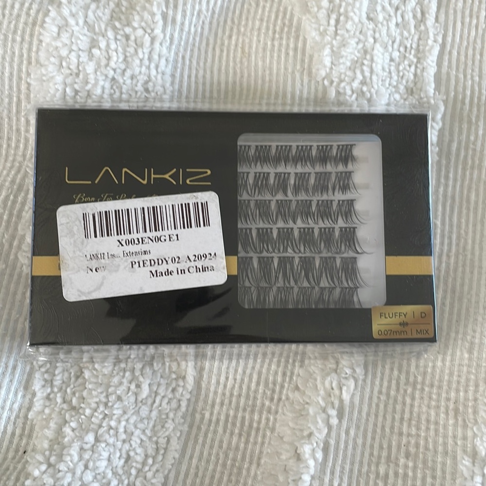NWT Lankiz eyelashes